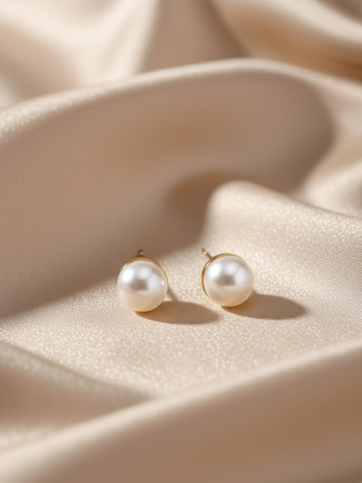 Classic Pearl Stud Earrings