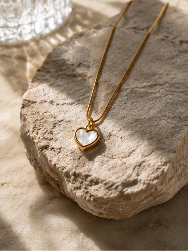 Heart Outline Pendant Necklace