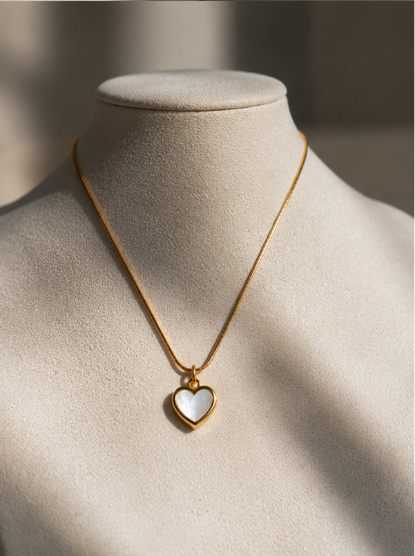 Heart Outline Pendant Necklace