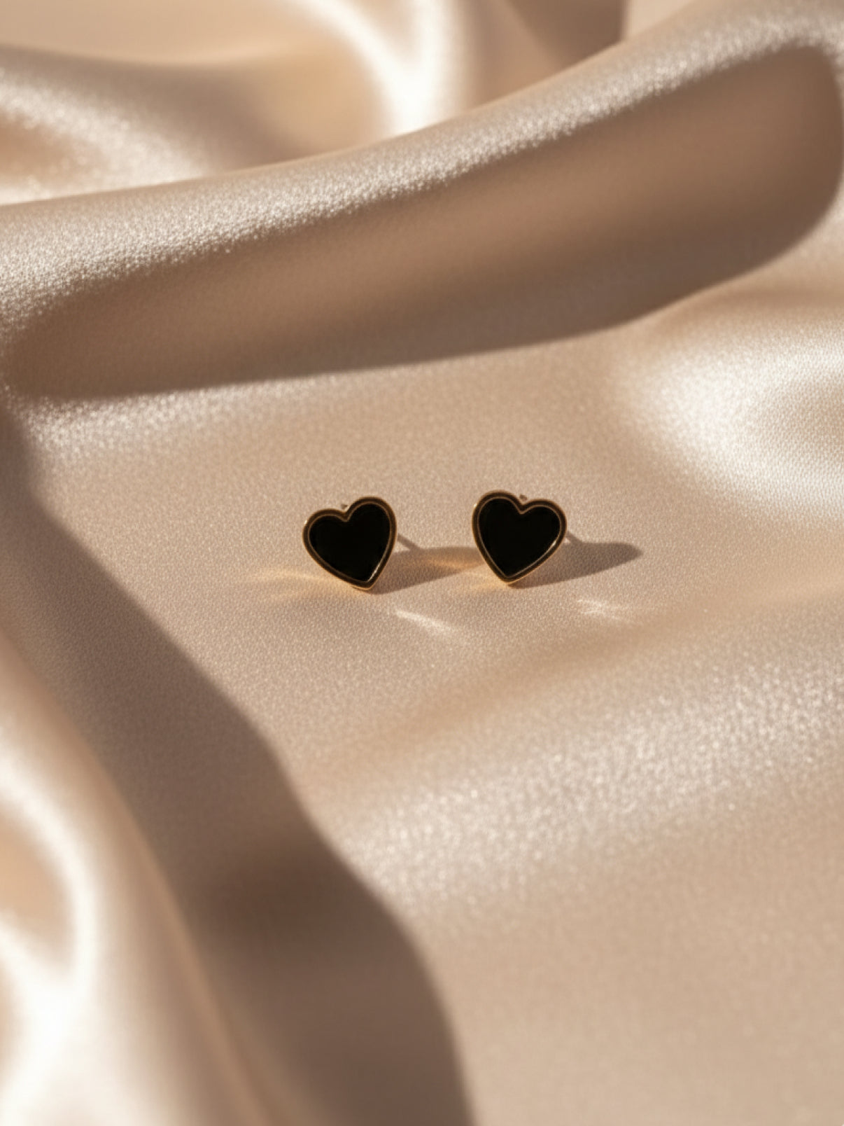 Black Heart Stud Earrings