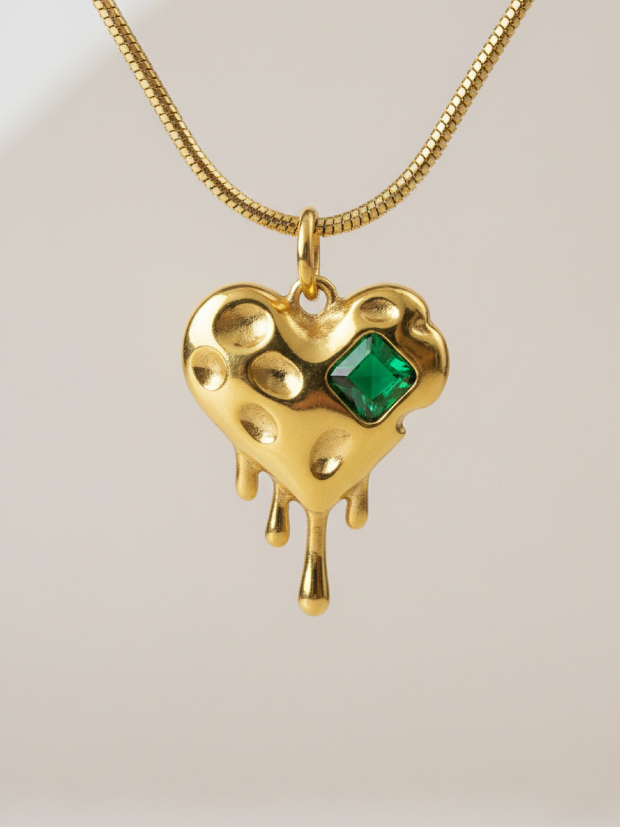 Vintage Floral Pendant Necklace