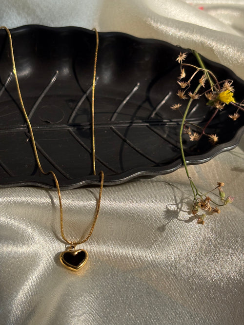 Black Heart Gold Pendant Necklace